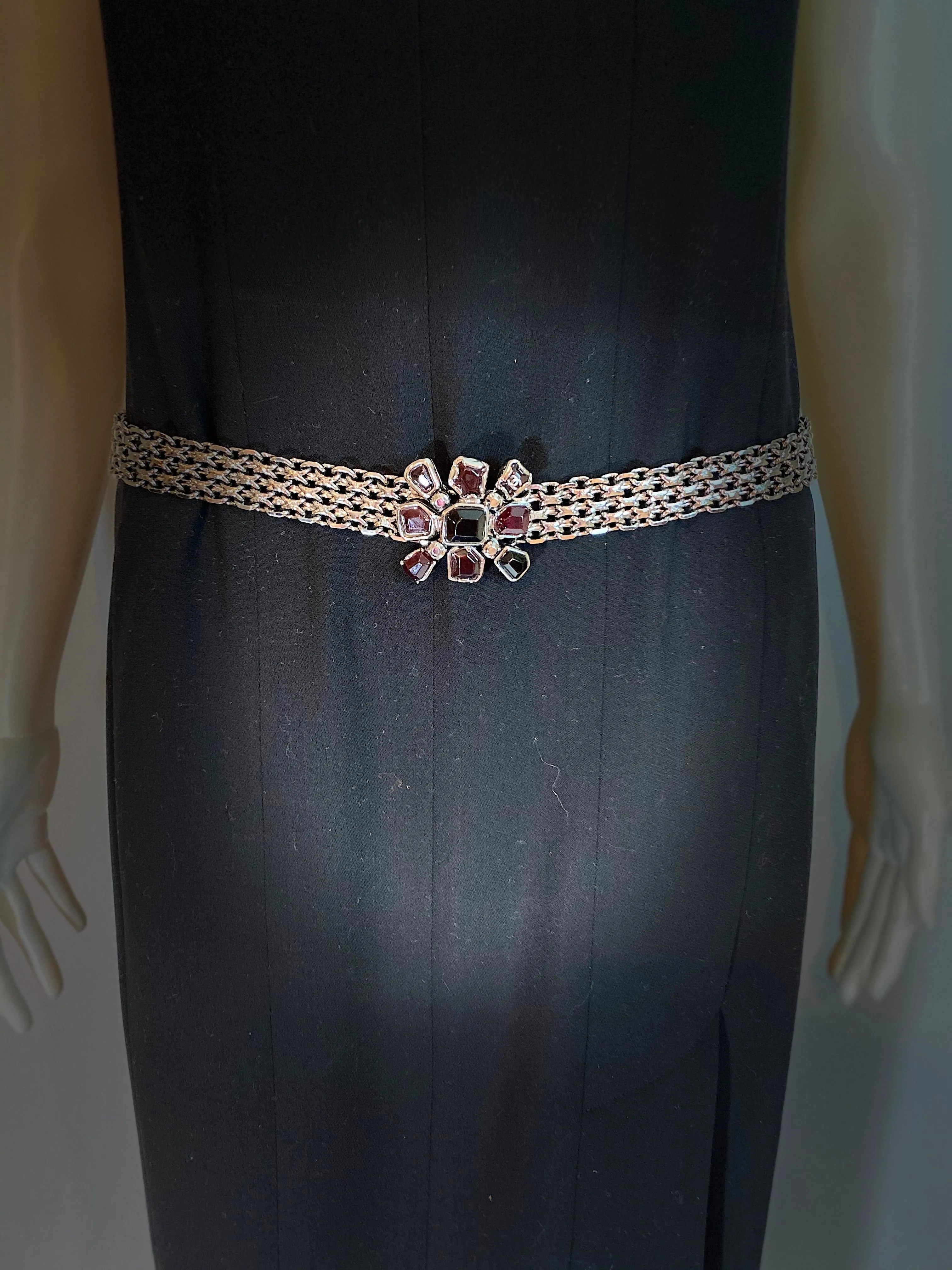 Chanel 04A, 2004 Fall Belt Red black Bordeaux gripoix ruthenium Metal chain belt