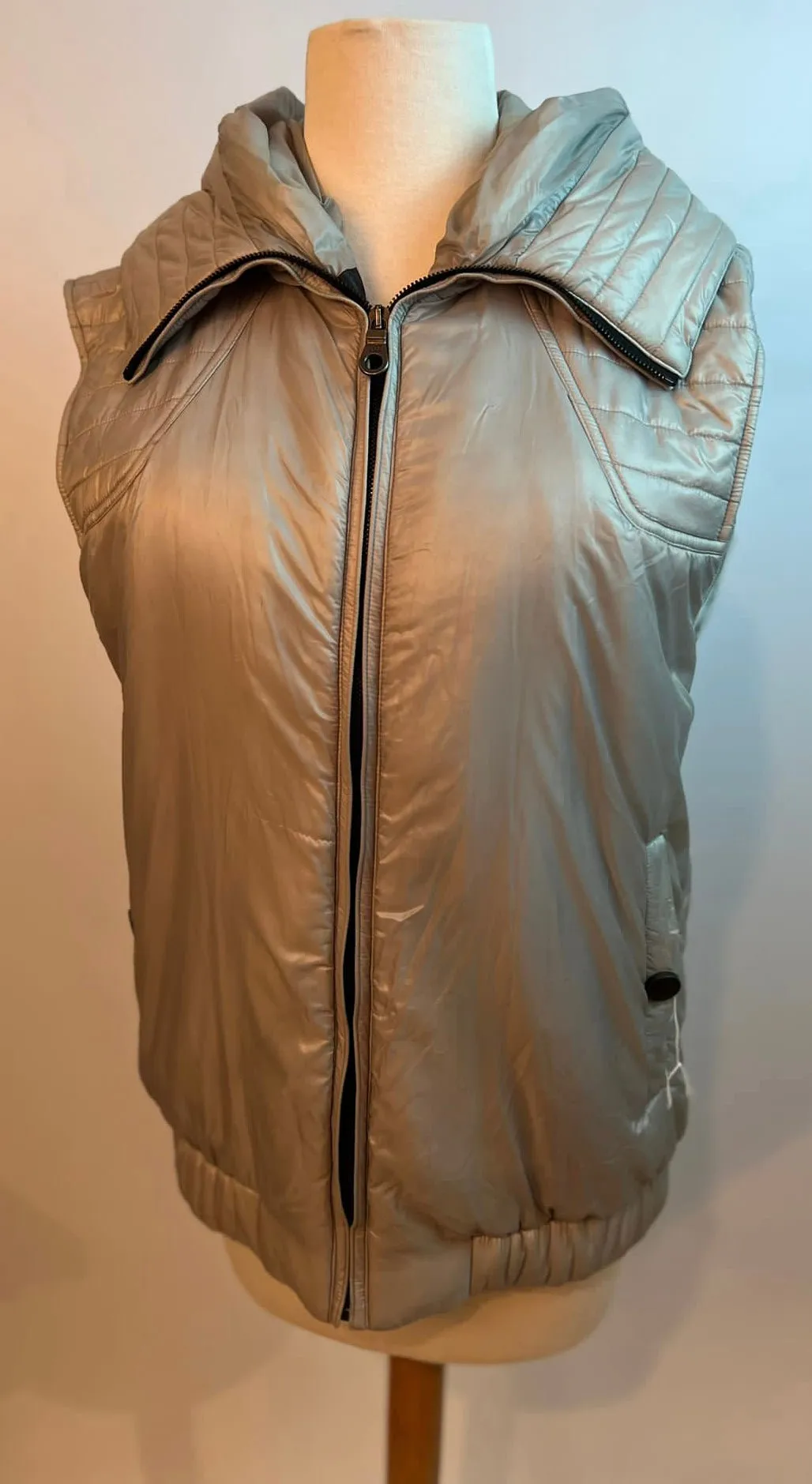 Chanel Silver Grey Zip Up Hooded Puffer Vest FR 42