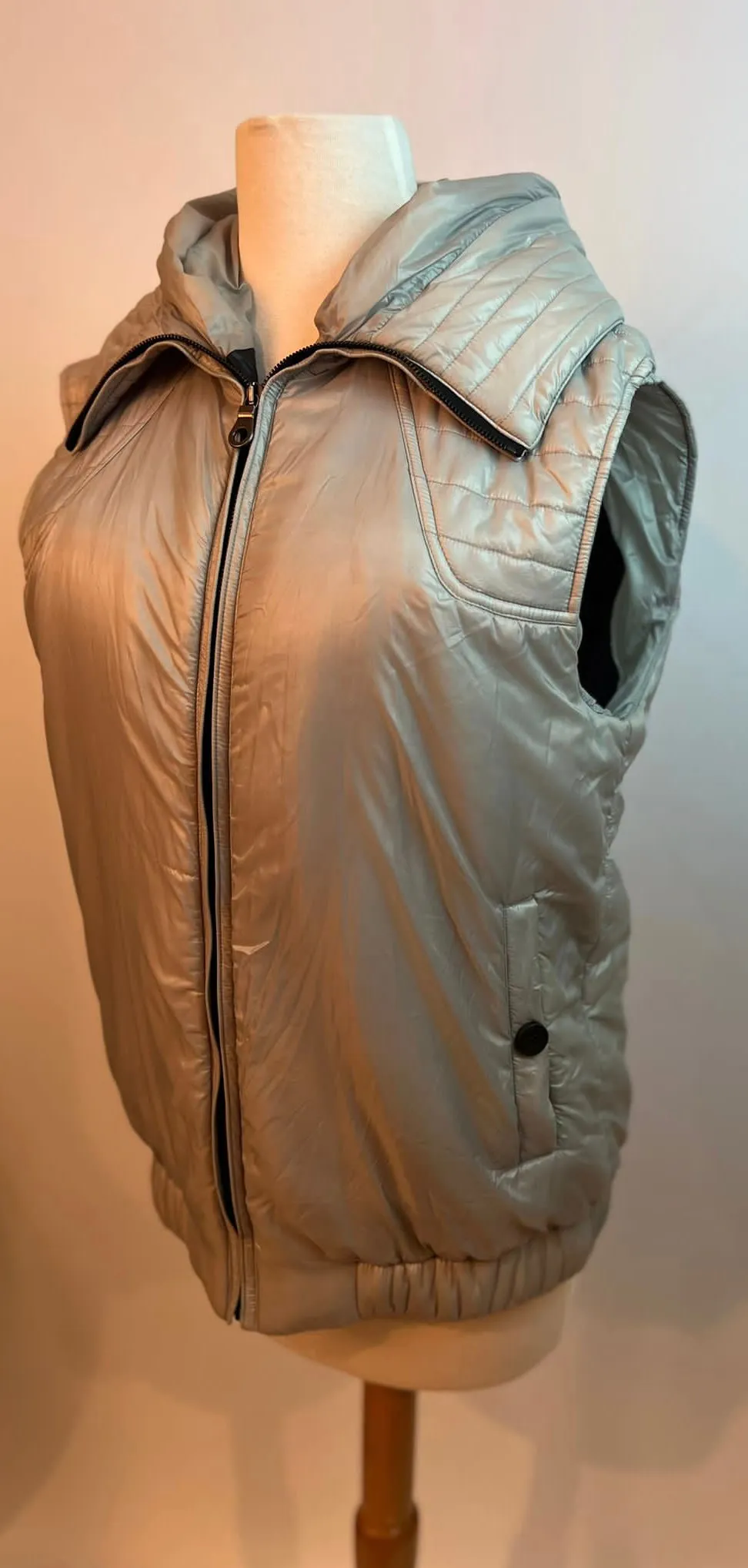 Chanel Silver Grey Zip Up Hooded Puffer Vest FR 42