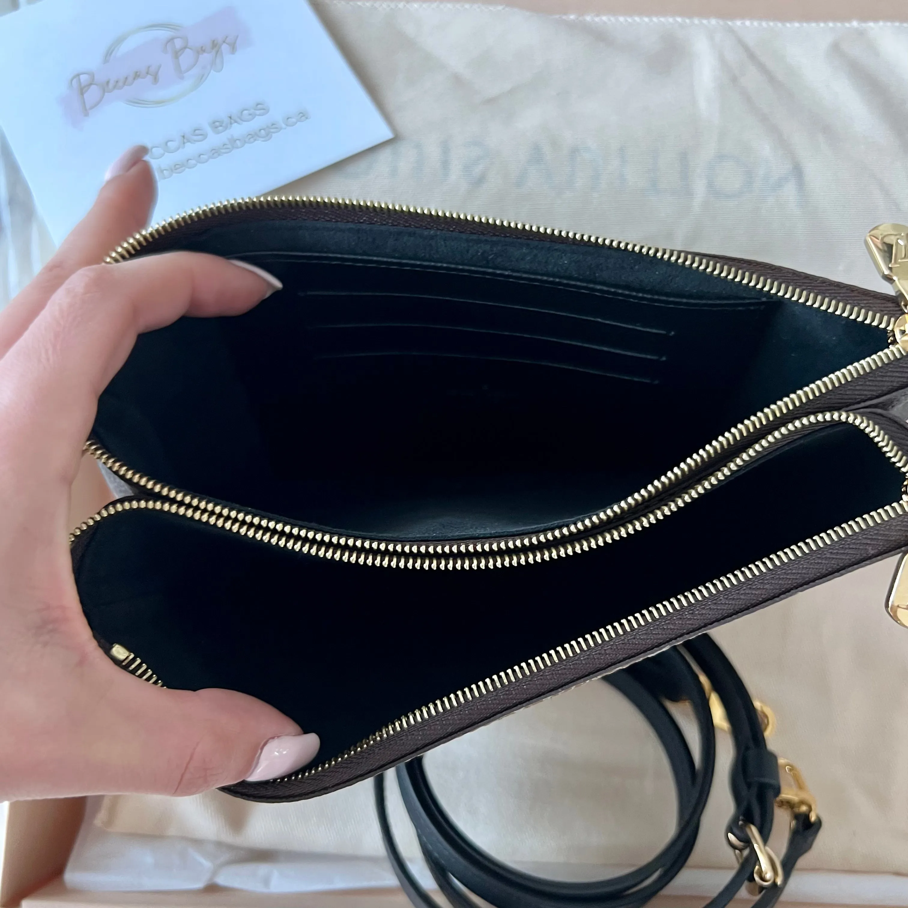 Louis Vuitton Double Zip Pochette