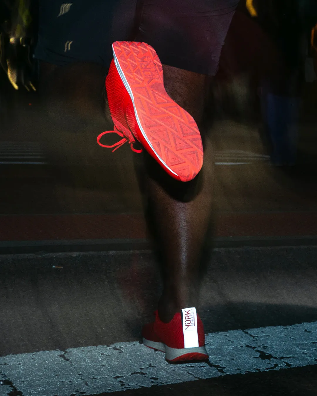 The Henry Runner / Mesh / True Red