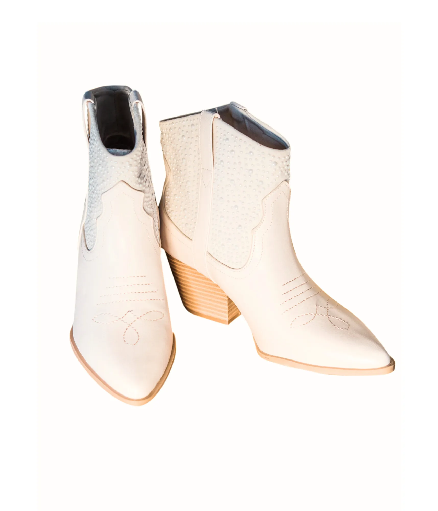 Vaca Pearl Bootie in Cream